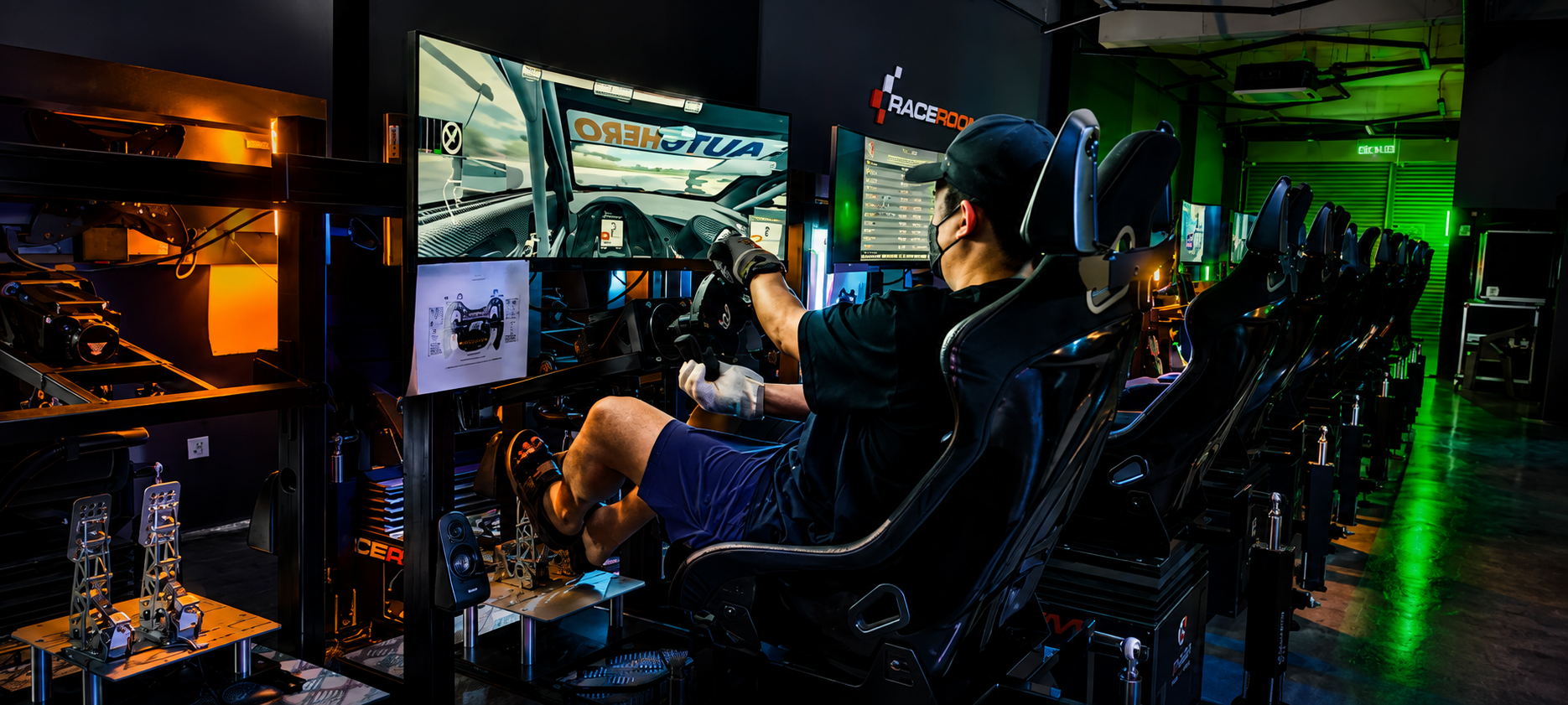 RaceRoom — Official Distributor